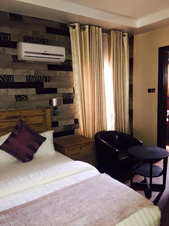 Villa Toscana Hotel And Suits Lagos Buitenkant foto
