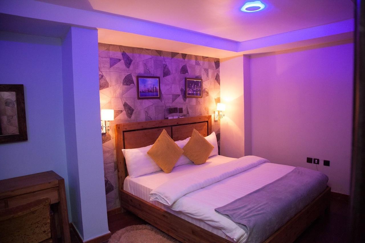 Villa Toscana Hotel And Suits Lagos Buitenkant foto